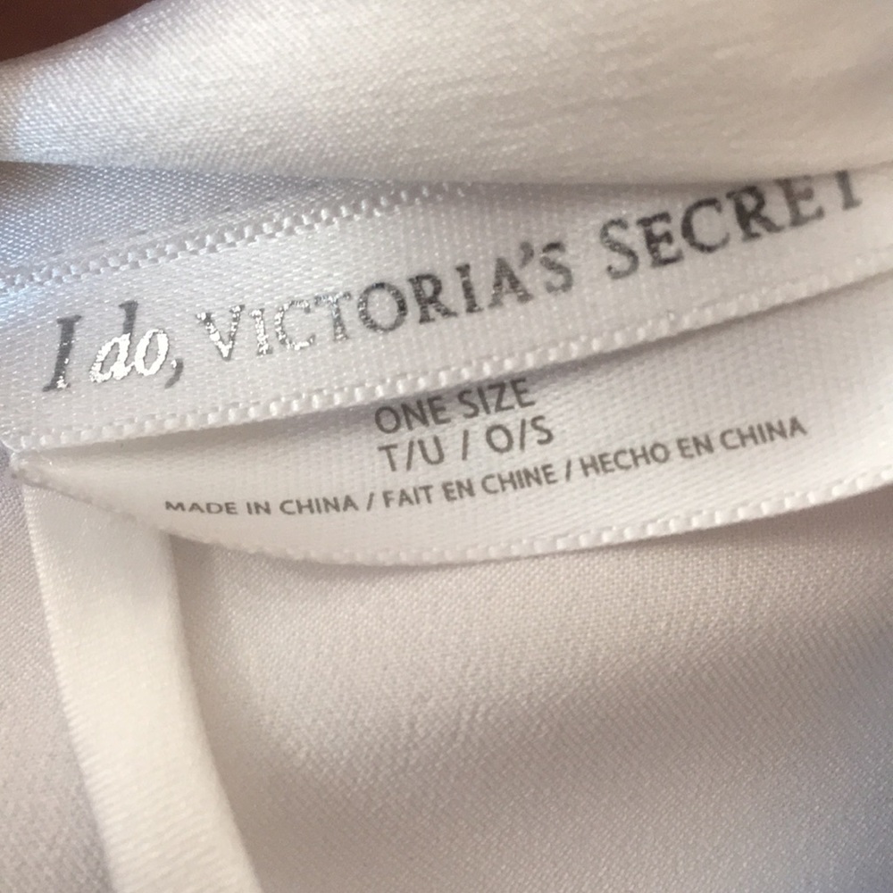 VS Bride Robe - Picture 5 of 6